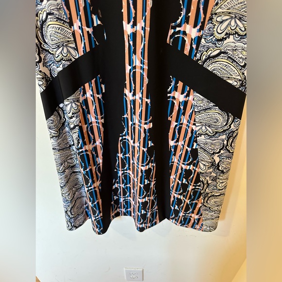 BCBG MaxAzria black/multi dress size Large - Picture 9 of 9
